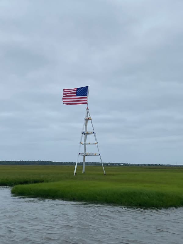 Paradise Cove flag